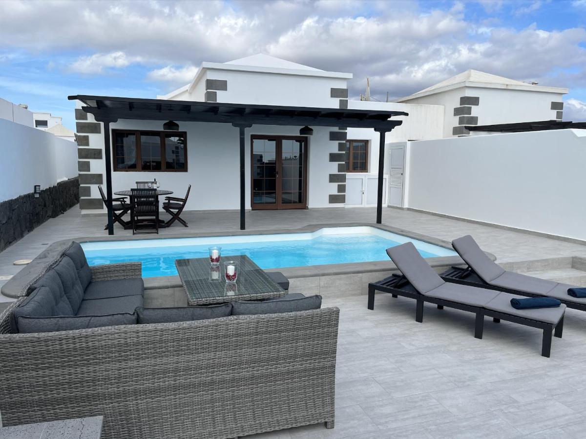 Stunning Villa Arabella - Heated Pool - Bbq - Amazing Terrace - Playa Blanca Exterior foto