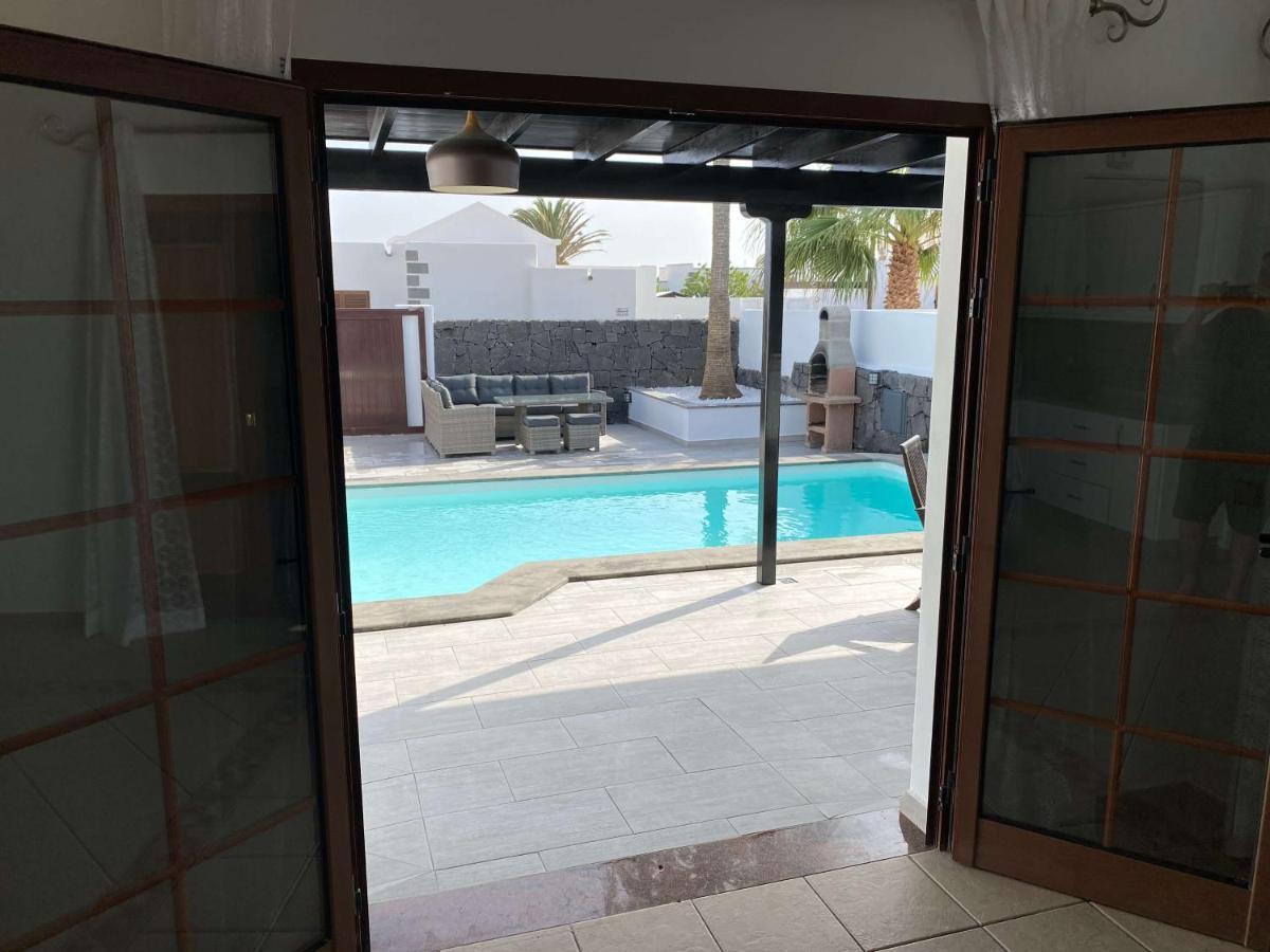 Stunning Villa Arabella - Heated Pool - Bbq - Amazing Terrace - Playa Blanca Exterior foto
